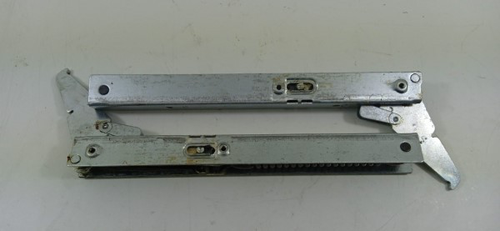 203F38 Charnière de porte