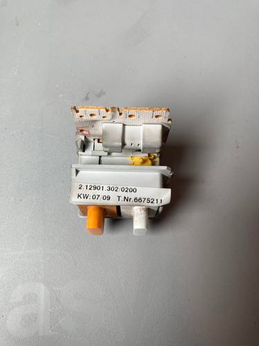 6675211 Interrupteur 