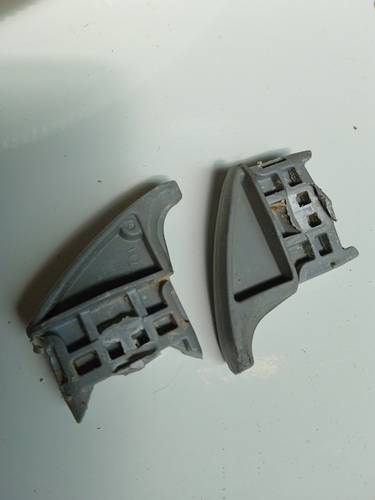 NC-SMI53M26EU/55-01 Roulettes et arrêtoir clip