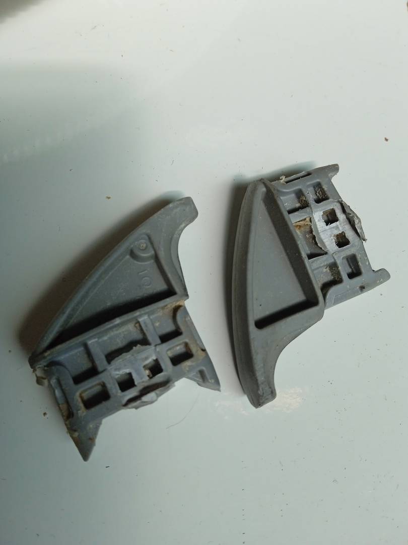 NC-SMI53M26EU/55-01 Roulettes et arrêtoir clip