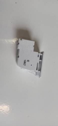 DC64-00828D Sécurité et fermeture de porte 