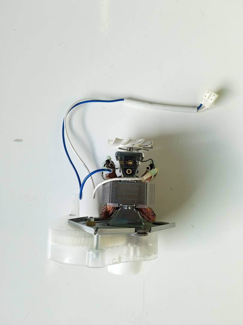 KW716481 robot multifonction