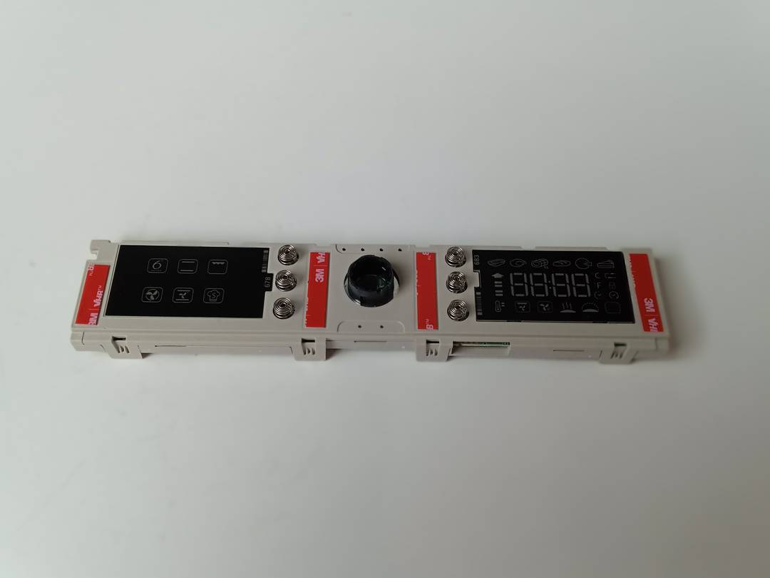 C00692986_488000692986 Module et carte