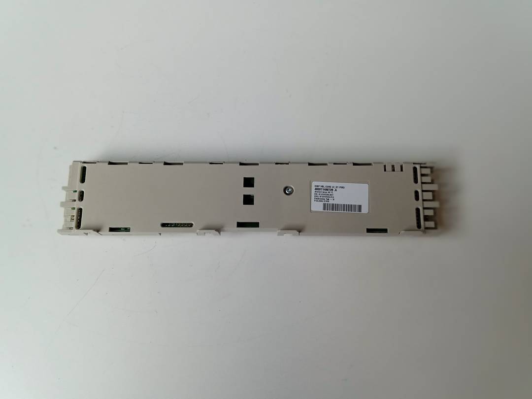 C00692986_488000692986 Module et carte