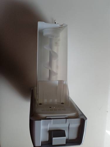 132J55 Fabrique à glaçon pour frigo américain