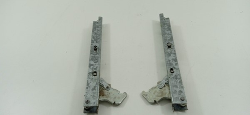 210410441 Charnière de porte