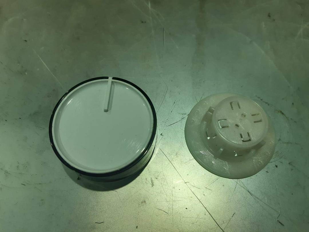 1409600800 Bouton, manette 