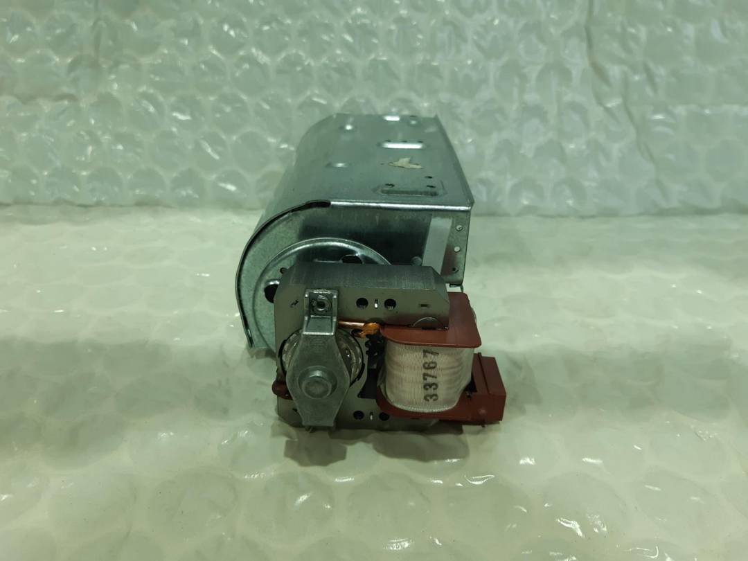 C00857592 Ventilateur de four